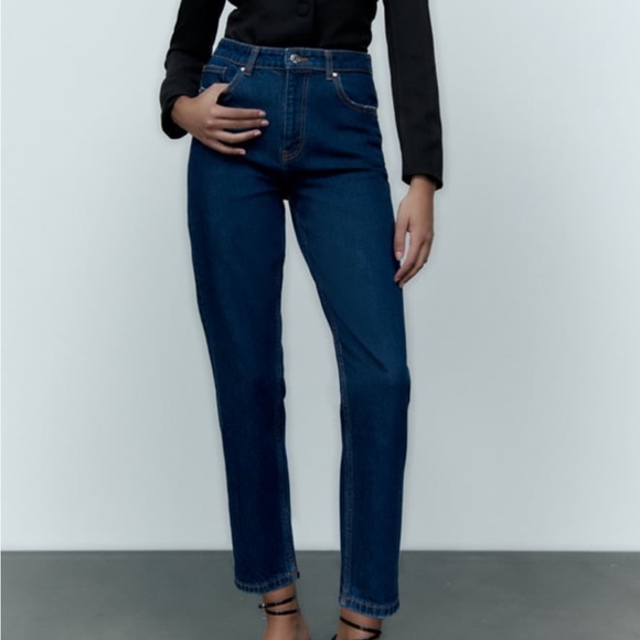 Zara Mom Ankle Jeans - Picture 1 of 5